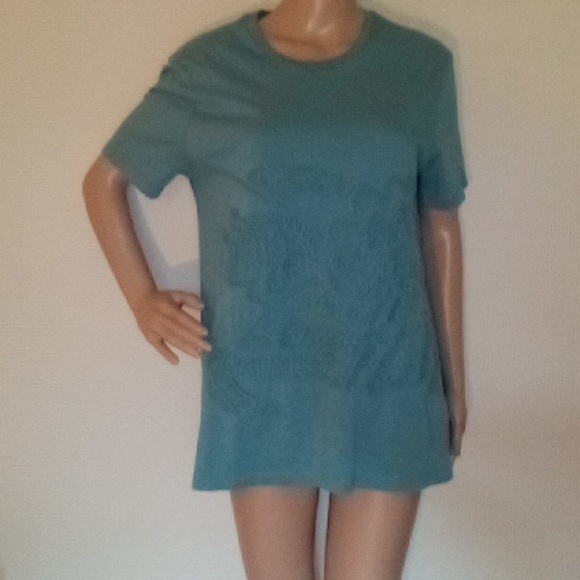 Authentic Burberry Knight detailed top - Picture 2 of 12